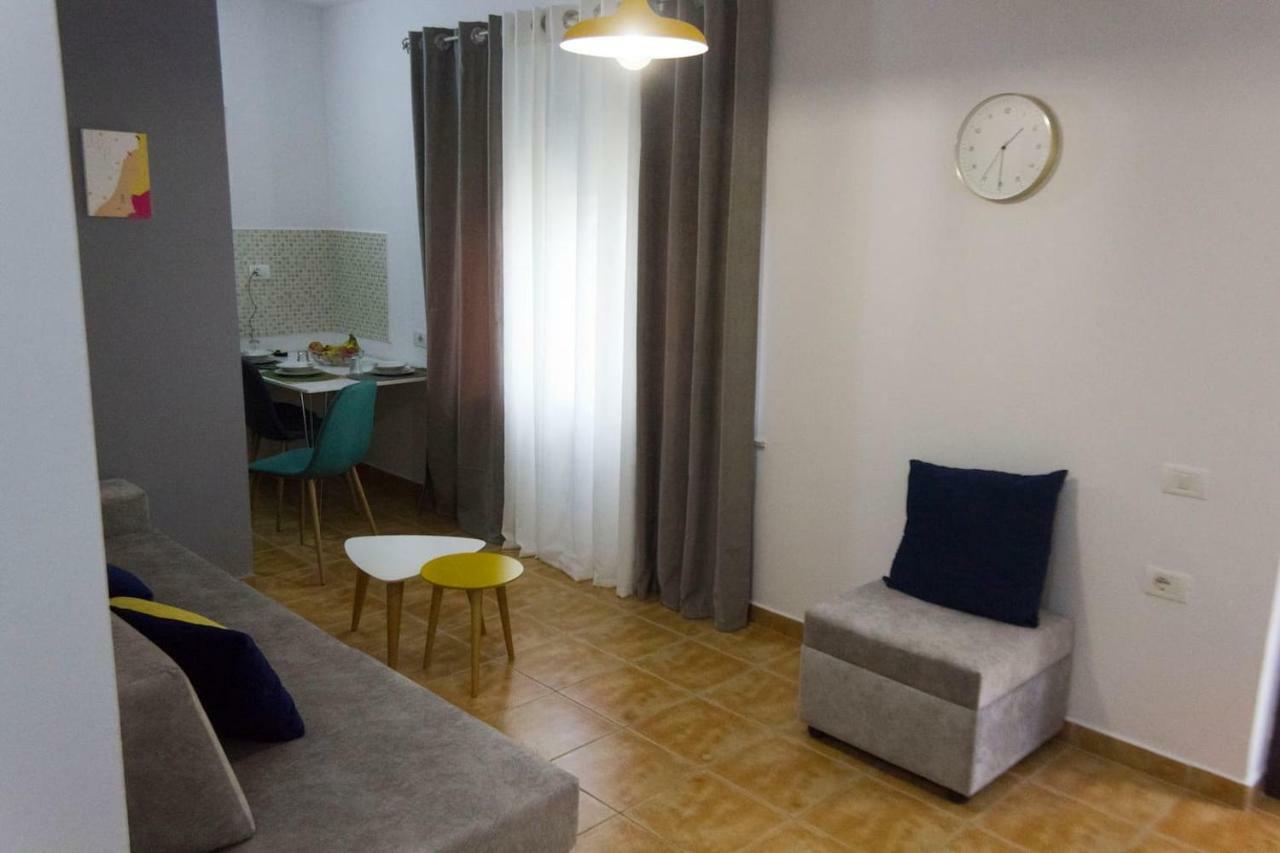 "Tata'S Home"! Tirana Kültér fotó