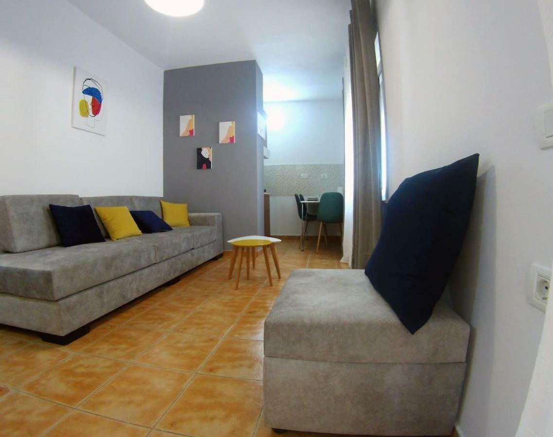"Tata'S Home"! Tirana Kültér fotó